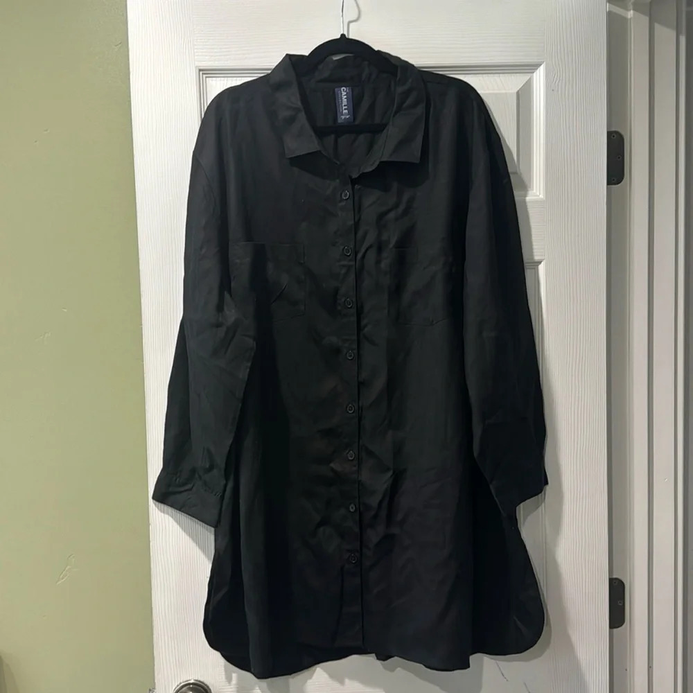 The Camille Collection Shirt/Cover Up
